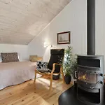 Semesterbostad Mollestien *