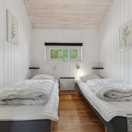 Mollestien * Vester Somarken